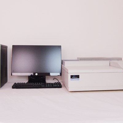 Perkin Elmer Lambda 35 UV/Vis Spectrophotometer | Speck & Burke